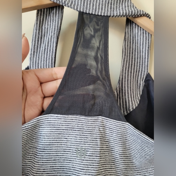 Lululemon Throwback Scoop Neck Tank Top sz 8 Grey Black and White stripes - Picture 3 of 8